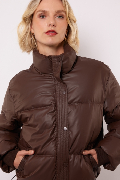 Fluresk bordeaux dames jas | Model vooraanzicht