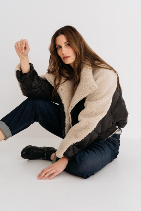 Maicazz zwarte dames jas | Model