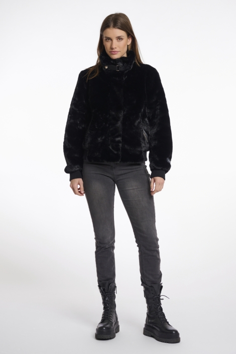 Rino & Pelle zwarte dames jas | Model