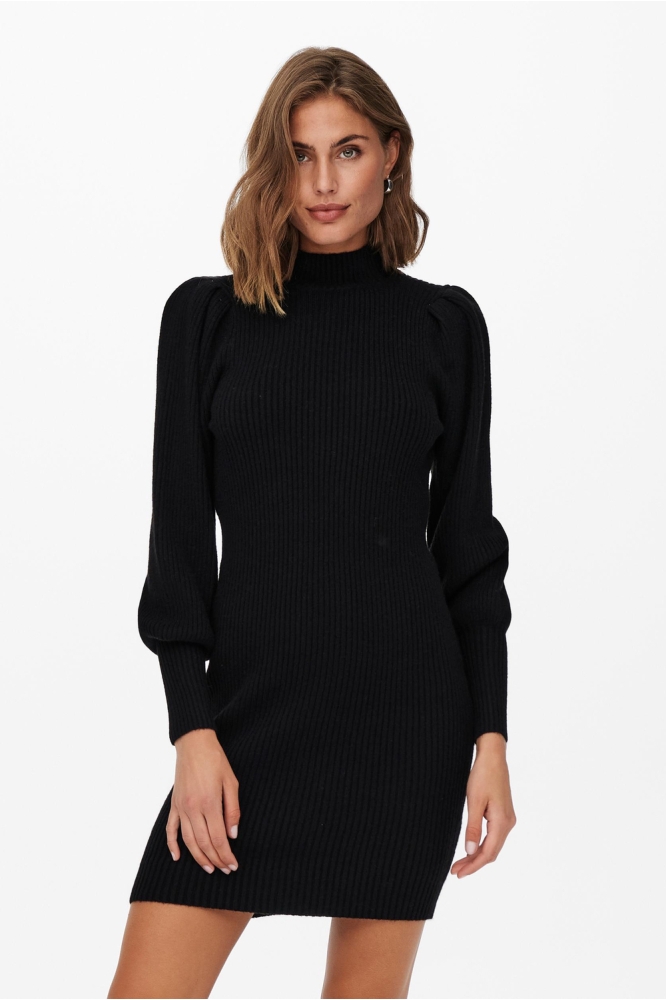 Only zwarte dames jurk | Model vooraanzicht