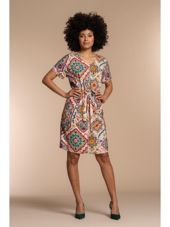 Geisha Jurk MIDI DRESS GRAFISCHE ETHNIC PRINT 37149 20 Off-White/Coral/Kerry combi