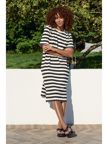 Kaffe Jurk KAISABELLA JERSEY DRESS 10507502 104316 Antique White/ Black Stripe