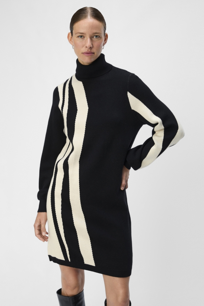 Object zwarte dames jurk | Model vooraanzicht