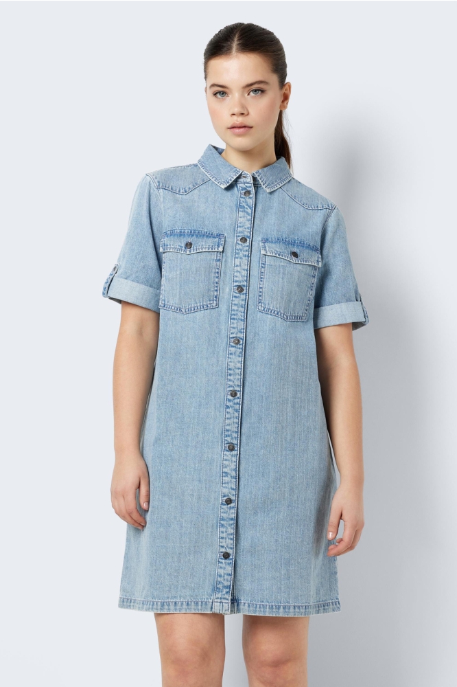 Noisy may blauwe dames jurk | Model vooraanzicht