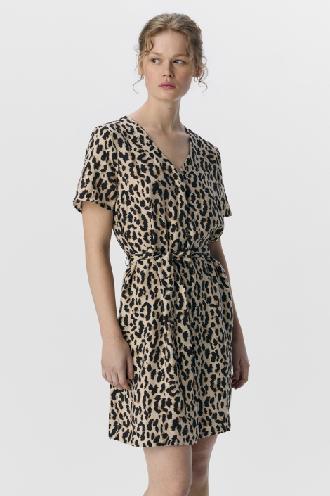 Object beige dames jurk | Model vooraanzicht