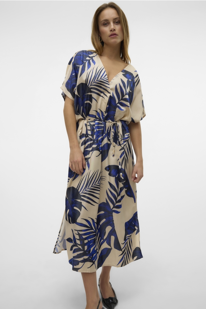 Vero Moda beige dames jurk | Model vooraanzicht