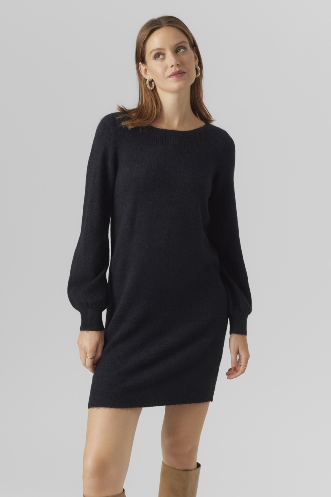 Vero Moda zwarte dames jurk | Model vooraanzicht