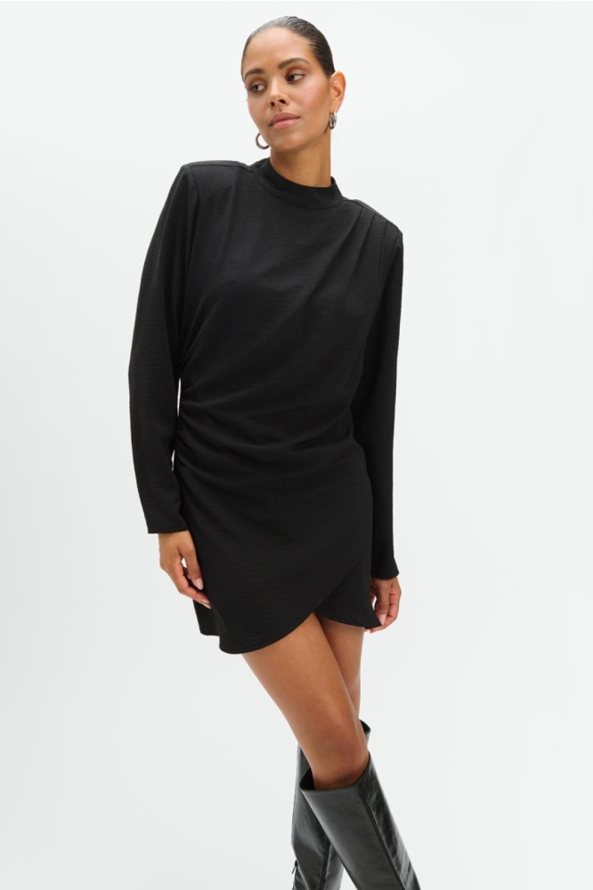 Refined Department zwarte dames jurk | Model vooraanzicht