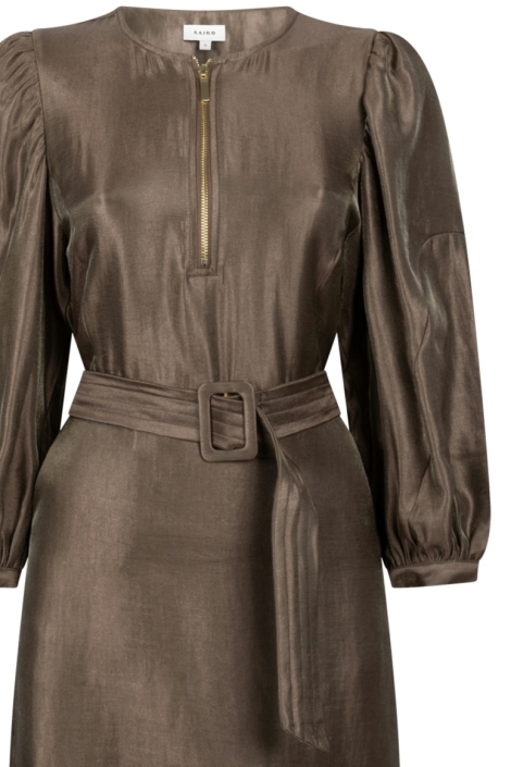 Aaiko taupe dames jurk | Close up