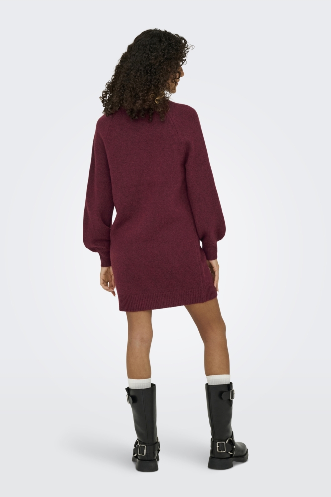 Only bordeaux dames jurk | Model achteraanzicht