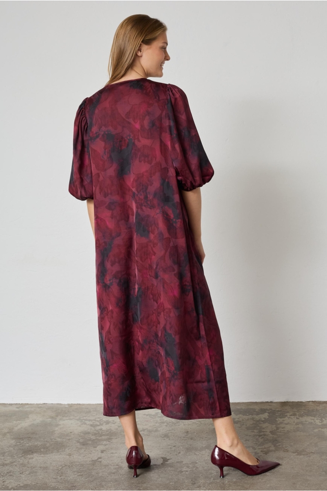 SisterS point bordeaux dames jurk | Model achteraanzicht