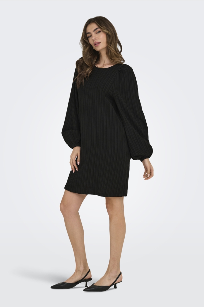 Jacqueline de Yong zwarte dames jurk | Model