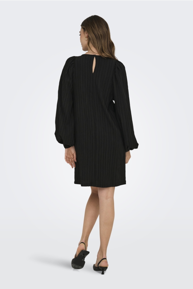 Jacqueline de Yong zwarte dames jurk | Model