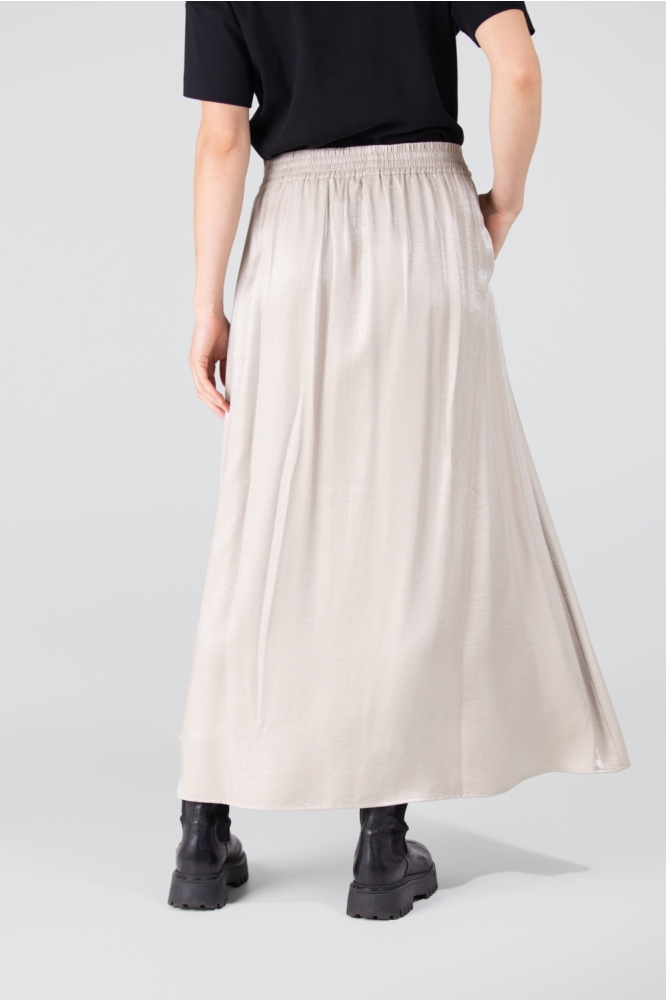 Juffrouw Jansen beige dames rok | Model achteraanzicht