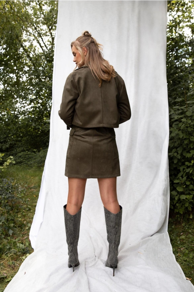 I-coni-K groene dames rok | Model achteraanzicht