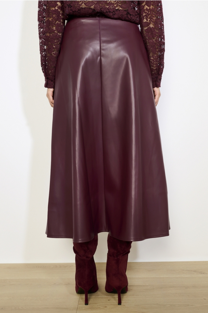 LolaLiza bordeaux dames rok | Model achteraanzicht