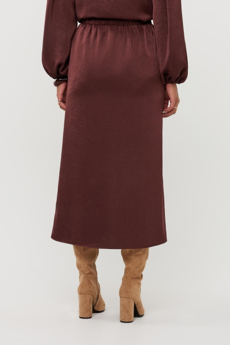 Ydence bruine dames rok | Model achteraanzicht