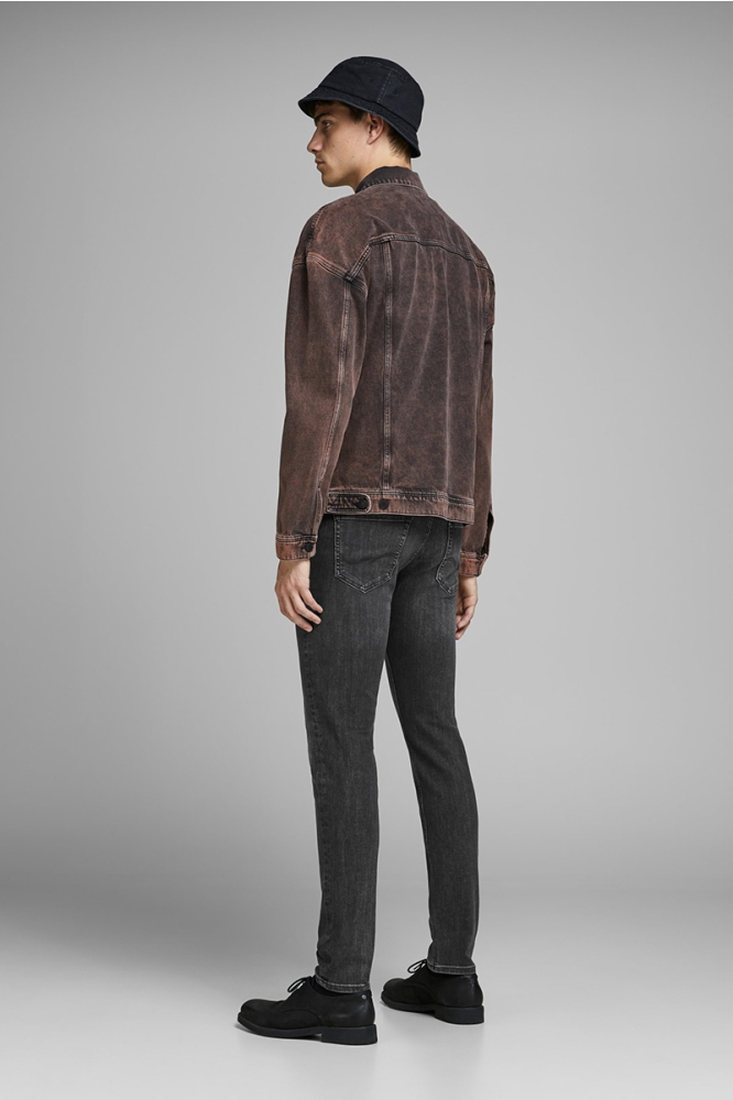 Jack & Jones zwarte heren jeans | Model
