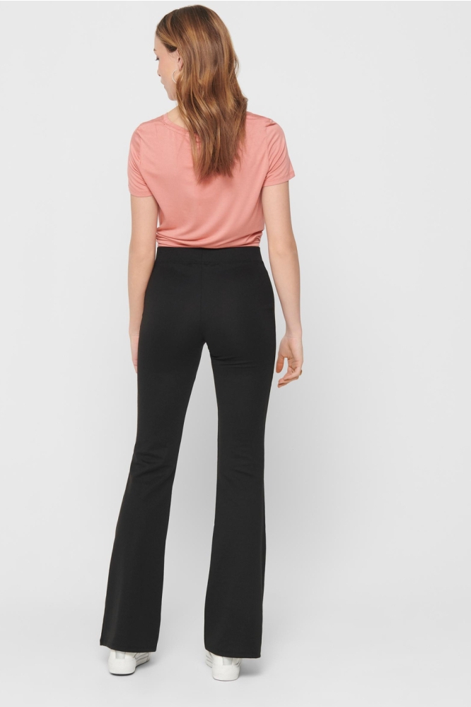 Only zwarte dames broek | Model achteraanzicht