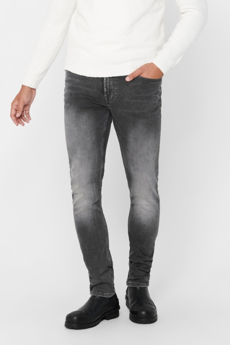 Only & Sons grijze heren jeans | Model vooraanzicht