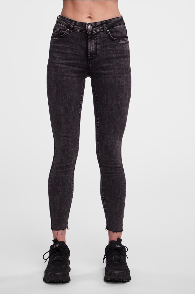 PCDELLY SKN MW CR RAW DG509-BA/NOOS 17110668 DARK GREY DENIM