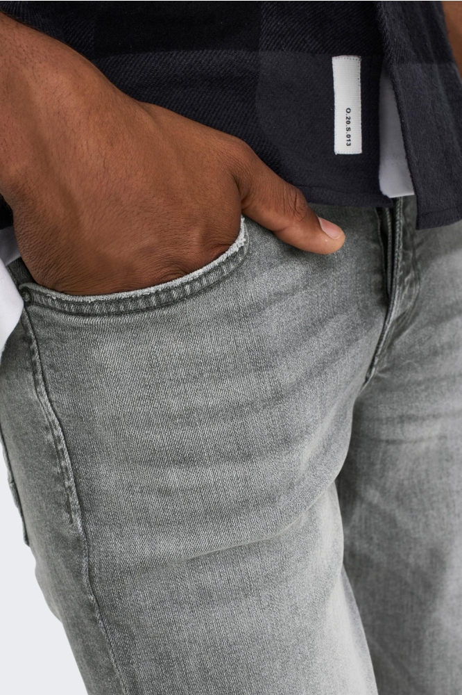 Only & Sons grijze heren jeans | Close up