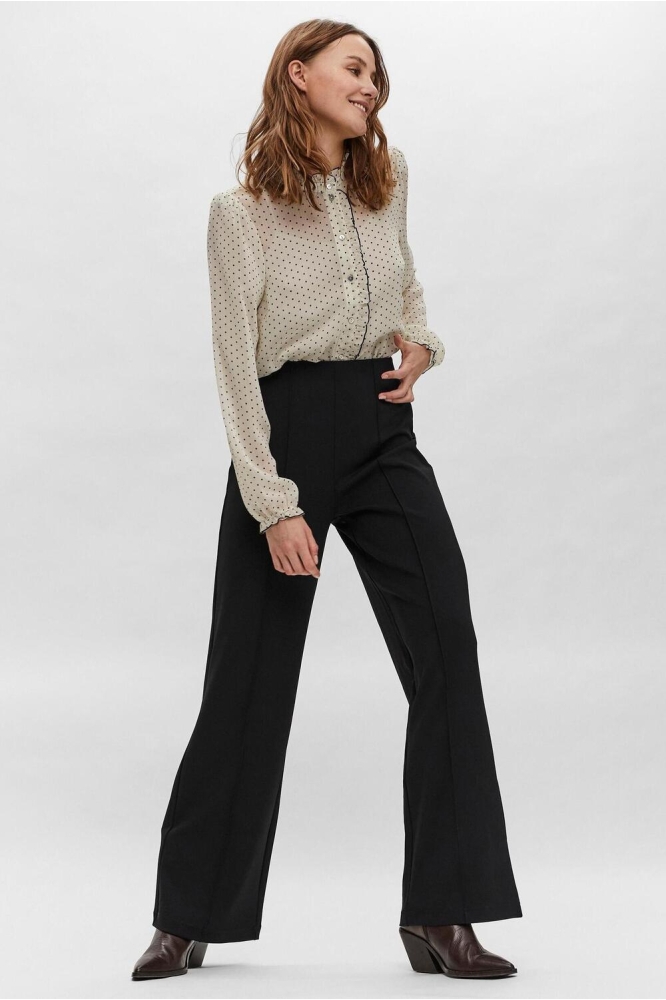 Vero Moda zwarte dames broek | Model
