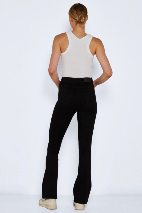 Noisy may zwarte dames jeans | Model achteraanzicht