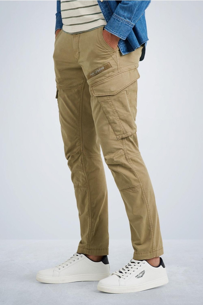 PME legend bruine heren broek | Model zijaanzicht
