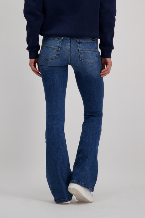 Cars blauwe dames jeans | Model achteraanzicht