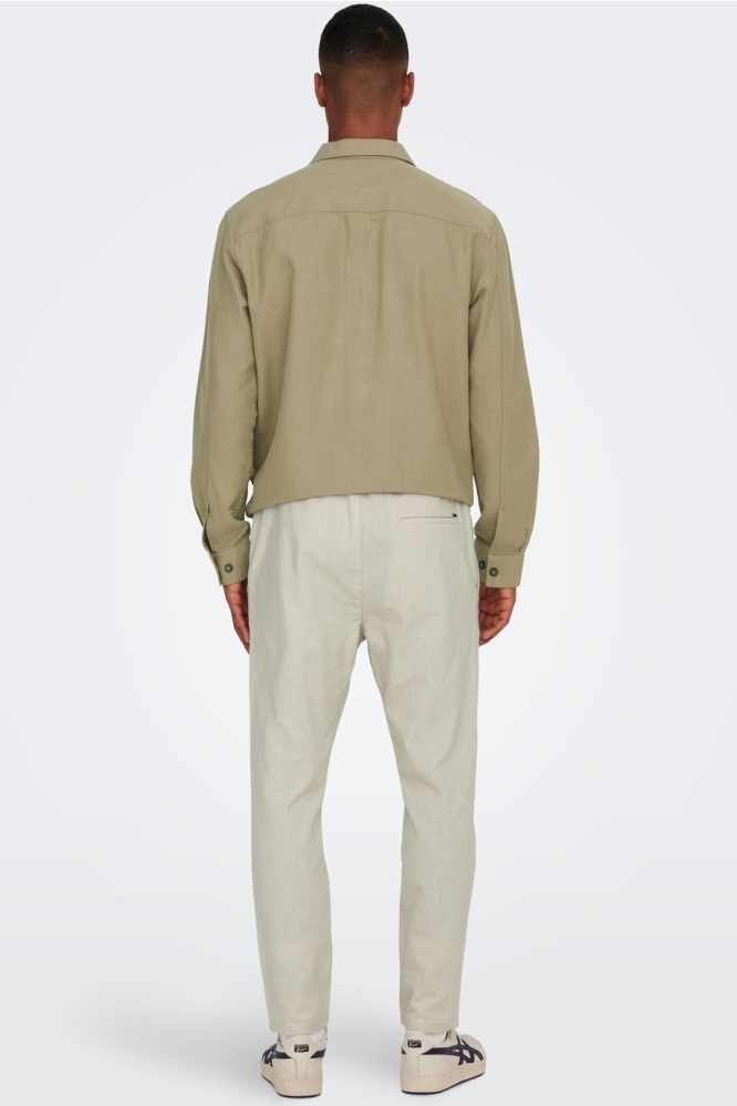 Only & Sons beige heren broek | Model achteraanzicht