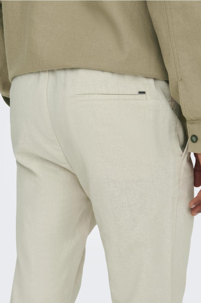 Only & Sons beige heren broek | Close up