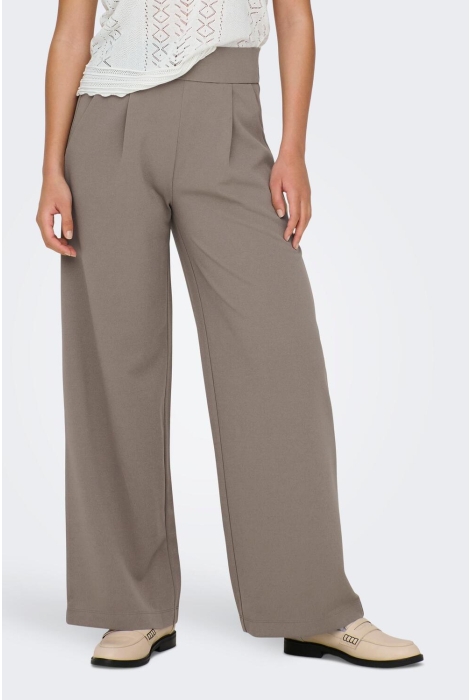 Jacqueline de 2025 young broek