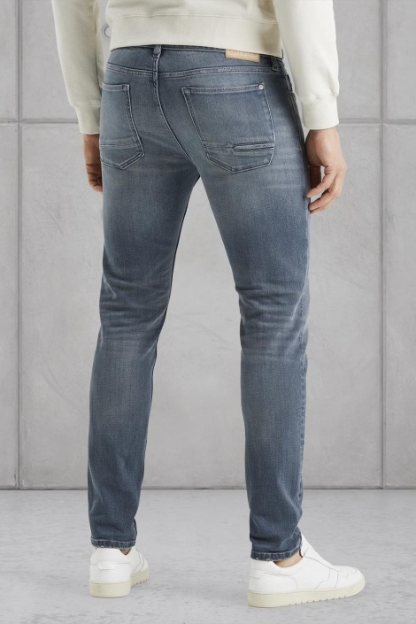 Cast Iron blauwe heren jeans | Model achteraanzicht