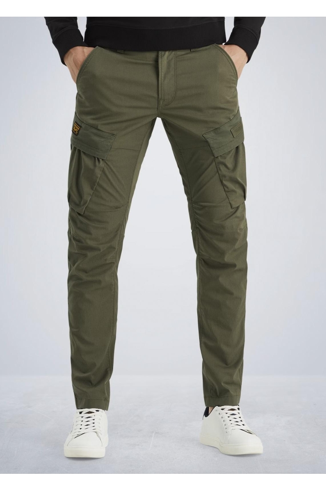 PME legend groene heren broek | Model vooraanzicht