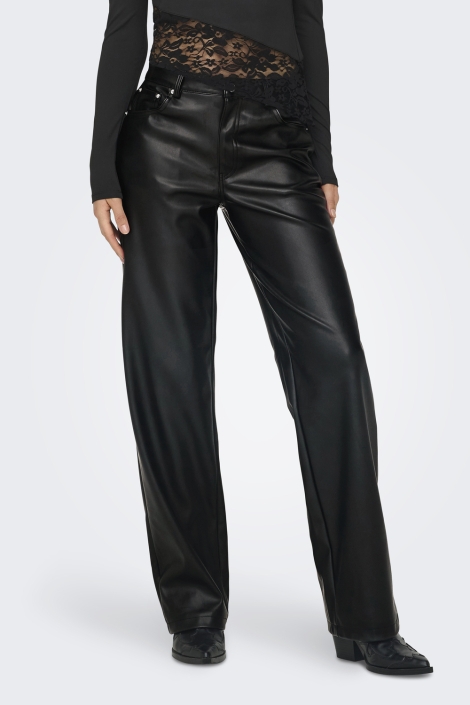 Only zwarte dames broek | Model vooraanzicht
