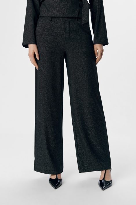 Object zwarte dames broek | Model vooraanzicht