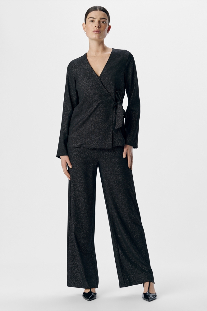 Object zwarte dames broek | Model