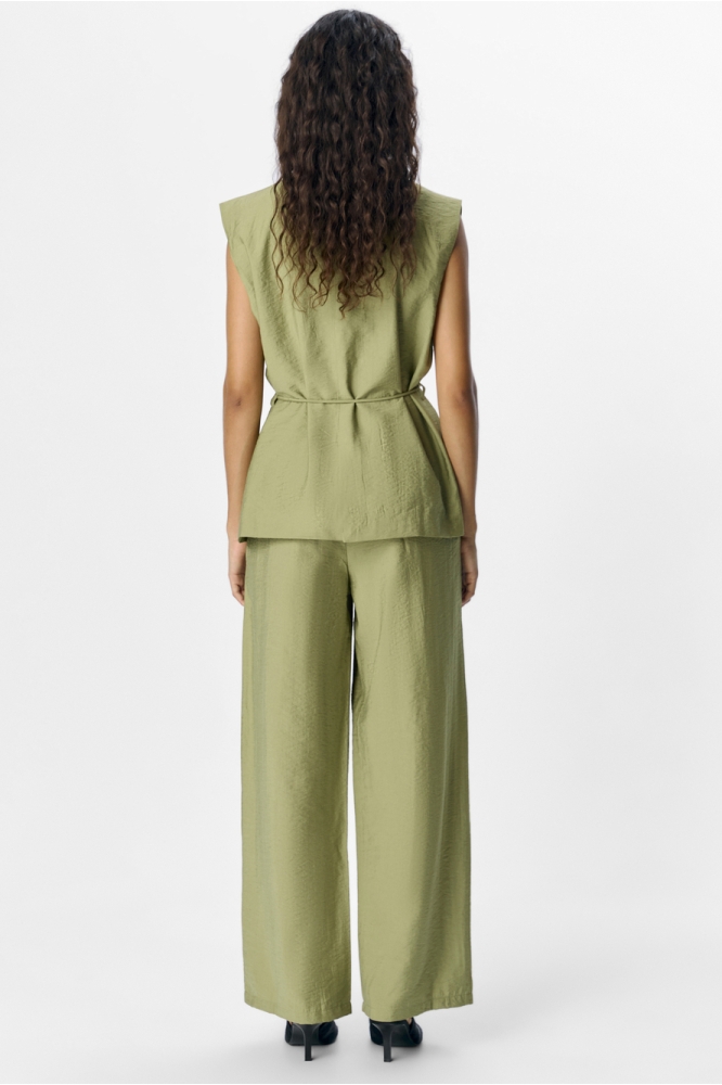 Object groene dames broek | Model