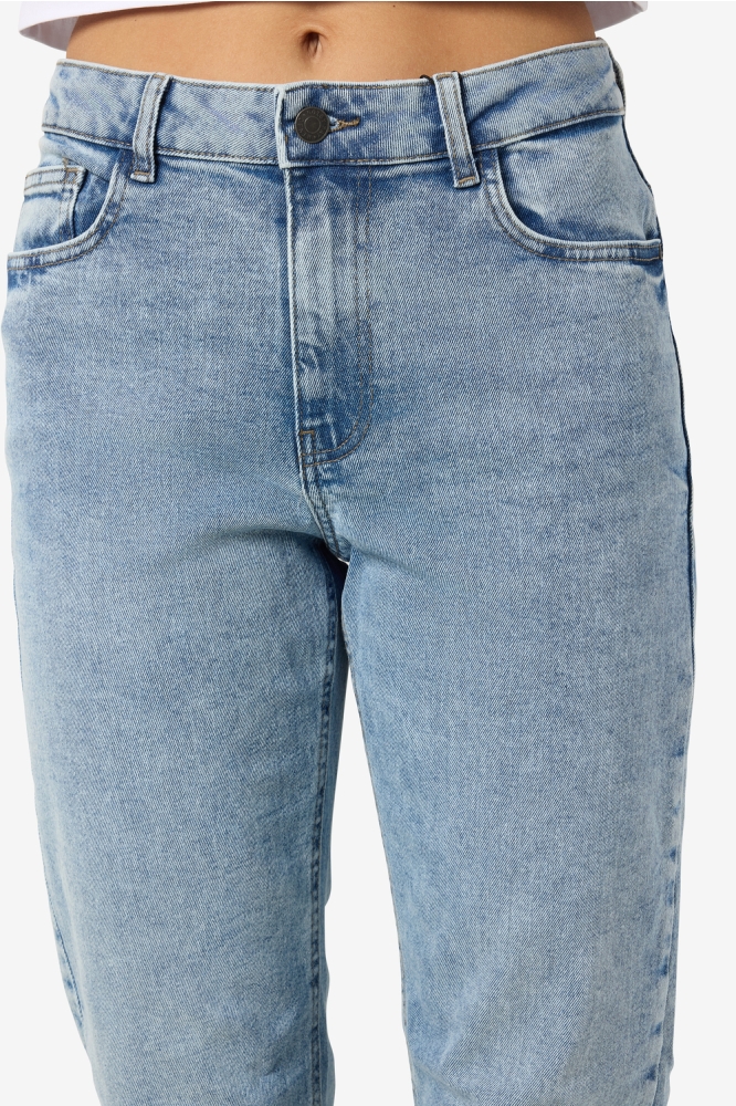 Noisy may blauwe dames jeans | Close up