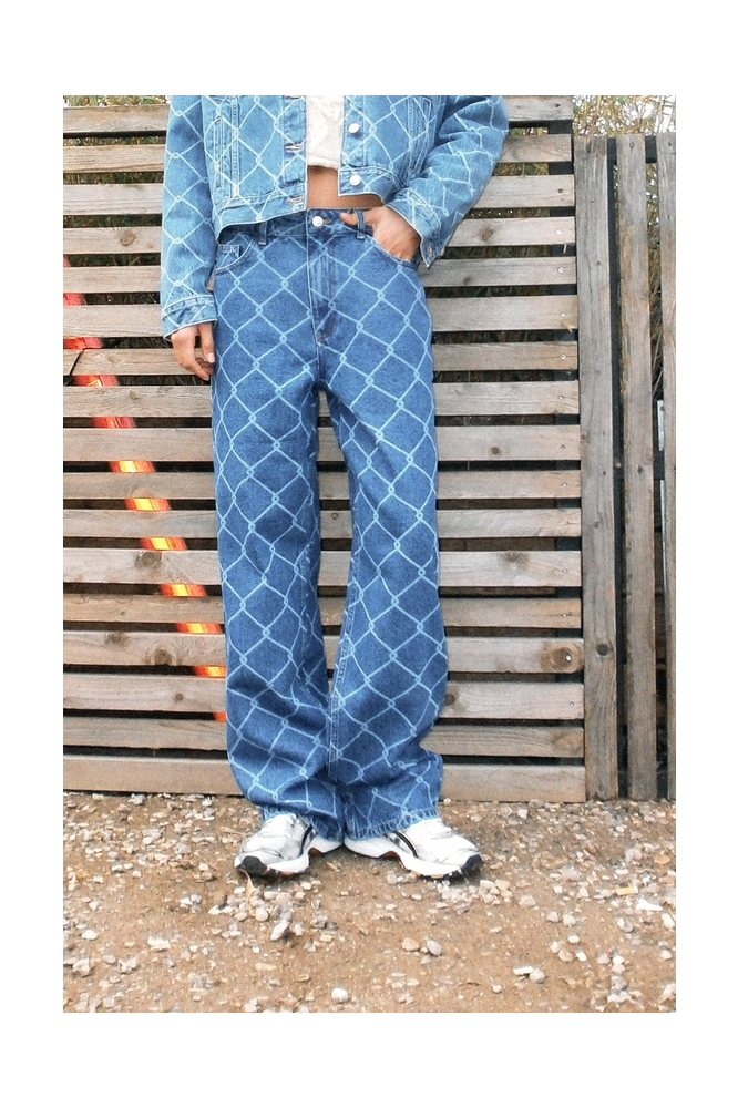 Noisy may blauwe dames jeans | Sfeerbeeld, In situatie