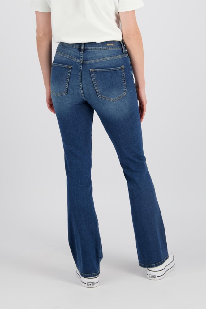 Raizzed blauwe dames jeans | Model achteraanzicht
