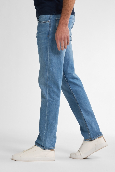 Petrol Industries blauwe heren jeans | Model zijaanzicht