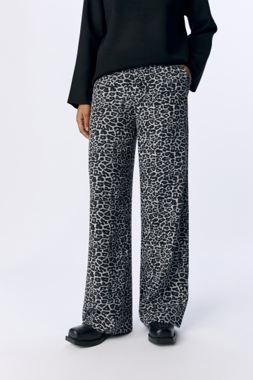 Object Broek OBJALBA LISA WIDE PANT PRINT NOOS 23046226 GREY/LEO