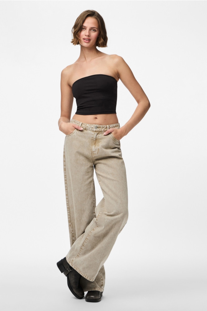 Pieces beige dames jeans | Model