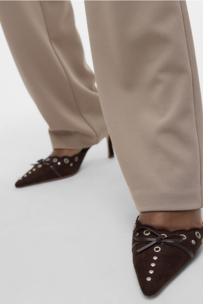 Vero Moda taupe dames broek | Close up