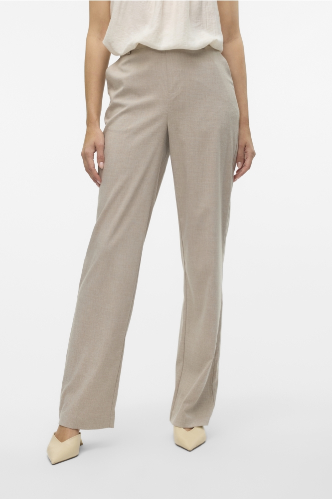 Vero Moda beige dames broek | Model vooraanzicht