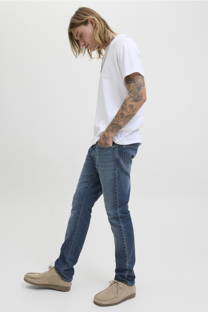 Jack & Jones blauwe heren jeans | Model