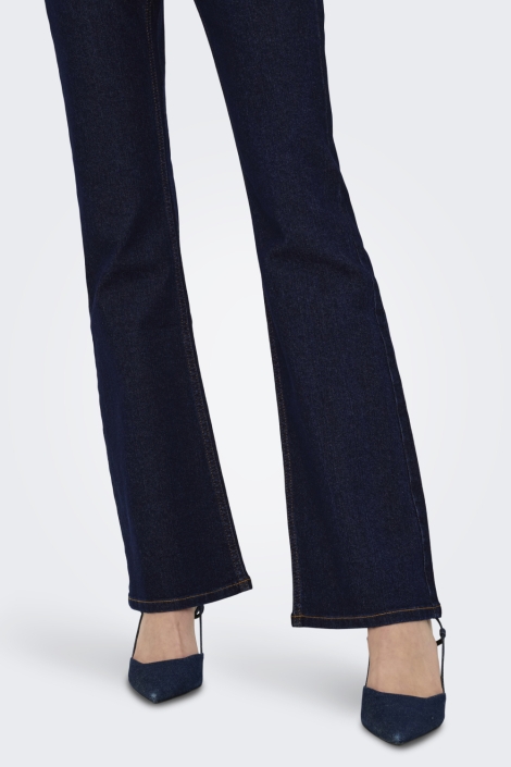 Jacqueline de Yong blauwe dames jeans | Close up