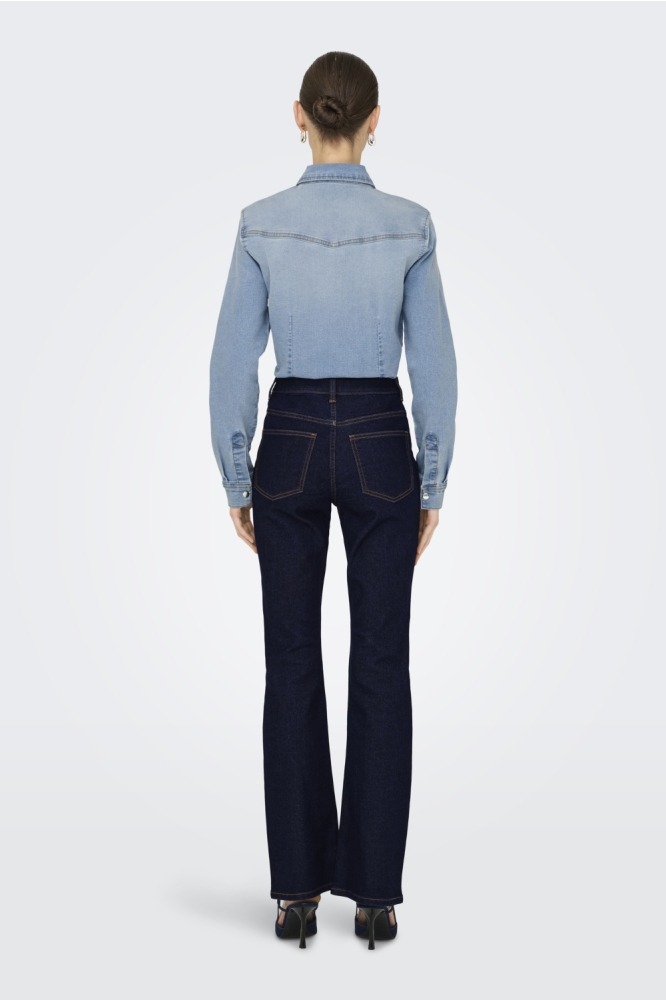 Jacqueline de Yong blauwe dames jeans | Model